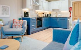 Cosy Loft Apartment Steps To City Walls & Minster